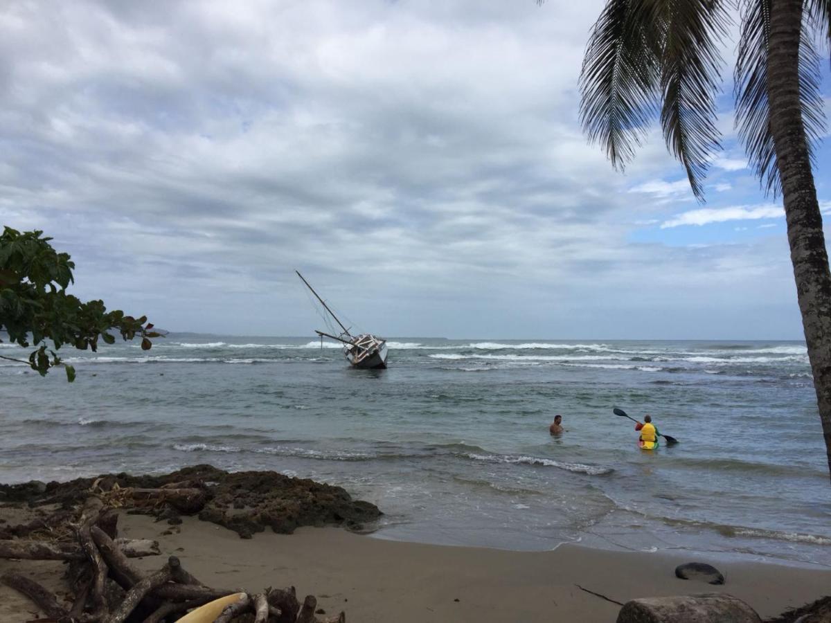 Hotel Casa Conley Del Mar Puerto Viejo de Talamanca Eksteriør bilde
